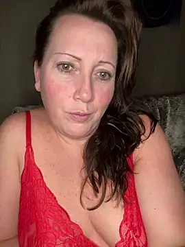 Snapshot of xsexycurvymilf chatting on February 2025 09:04:01 PM xsexycurvymilf online show from February 2025 09:04:01 PM