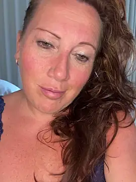 Snapshot of xsexycurvymilf chatting on September 2025 10:37:01 AM xsexycurvymilf online show from September 2025 10:37:01 AM