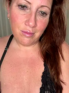 xsexycurvymilf online show from December 2025 02:32:02 PM