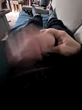 Snapshot of MarkBigDick35 chatting on February 2025 10:40:01 AM MarkBigDick35 online show from February 2025 10:40:01 AM