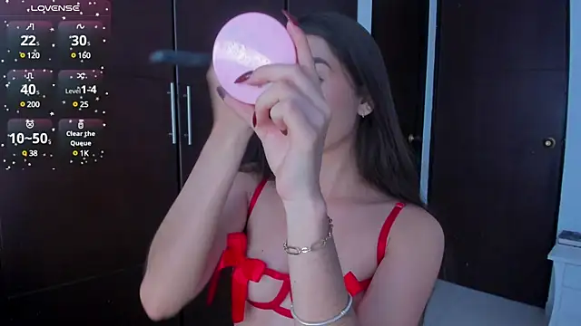 Snapshot of Coralinee_01 chatting on February 2025 08:53:02 PM Coralinee 01 online show from February 2025 08:53:02 PM