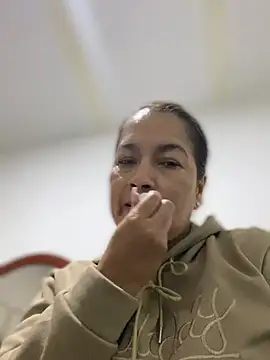 Snapshot of Jlo_69 chatting on July 2026 01:41:01 AM Jlo 69 online show from July 2026 01:41:01 AM