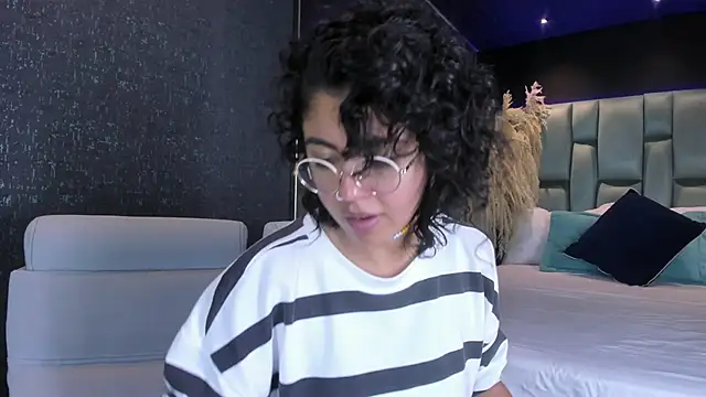 Amareto  online show from March 2025 03:29:01 PM