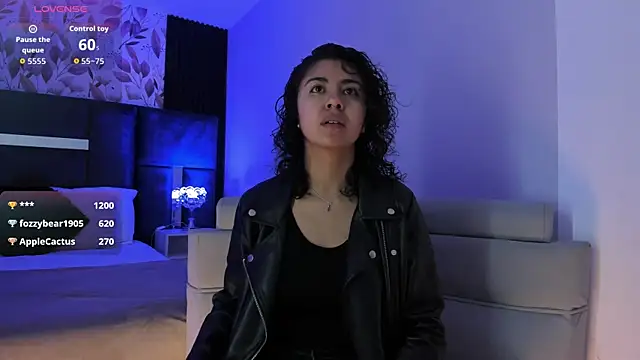 Amareto  online show from October 2025 11:52:02 AM