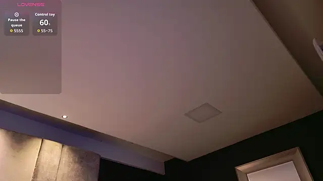 Amareto  online show from November 2025 10:37:01 AM