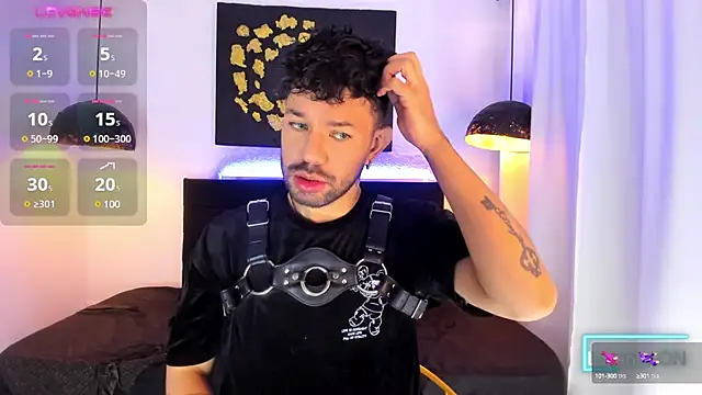 Snapshot of LatinMilk_ chatting on January 2025 05:15:01 PM LatinMilk  online show from January 2025 05:15:01 PM