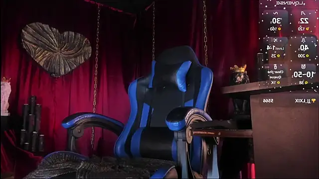 Snapshot of LatinMilk_ chatting on February 2025 03:45:02 AM LatinMilk  online show from February 2025 03:45:02 AM