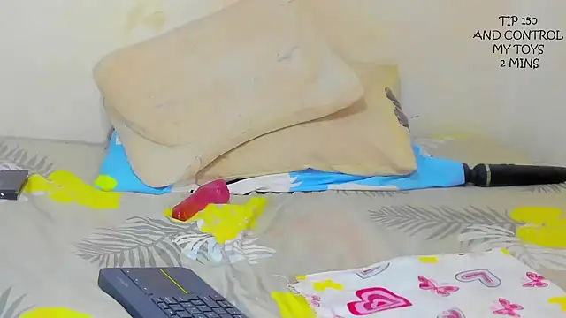 Snapshot of aphrodites_ass chatting on January 2025 12:31:01 PM aphrodites ass online show from January 2025 12:31:01 PM