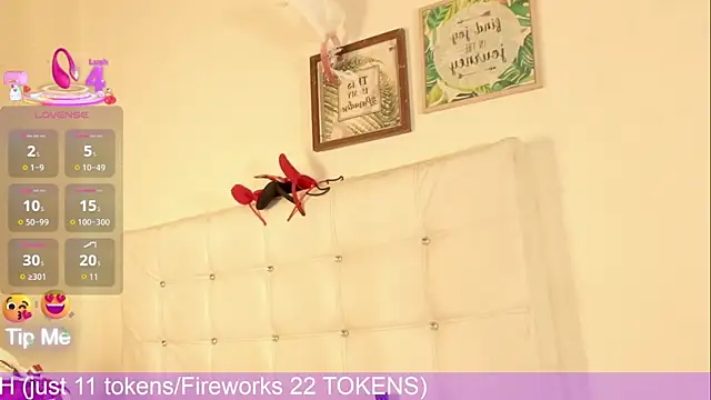 Snapshot of caryn_johnson chatting on October 2025 11:47:02 AM caryn johnson online show from October 2025 11:47:02 AM