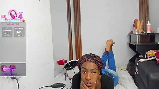 Snapshot of caryn_johnson chatting on November 2025 02:00:01 PM caryn johnson online show from November 2025 02:00:01 PM