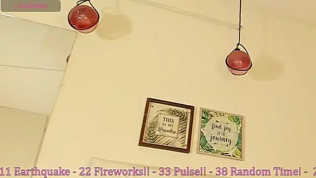 Snapshot of caryn_johnson chatting on December 2025 11:36:02 AM caryn johnson online show from December 2025 11:36:02 AM