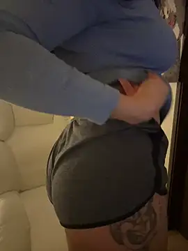 PetitLumiere online show from February 2025 01:47:02 AM