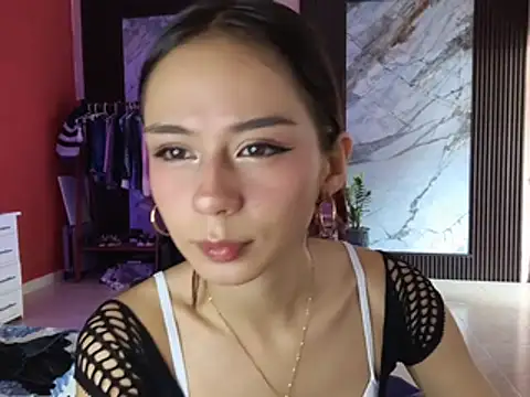 Snapshot of cute_roxana_ chatting on July 2026 04:05:02 PM cute roxana online show from July 2026 04:05:02 PM