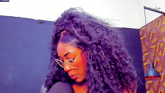 deyy madissonn online show from December 2024 08:10:02 PM