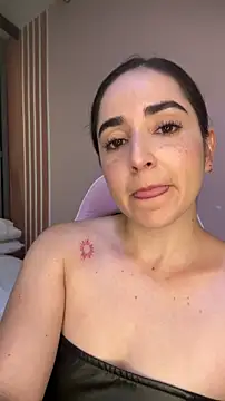 Victoria-And1 online show from November 2025 01:15:01 AM