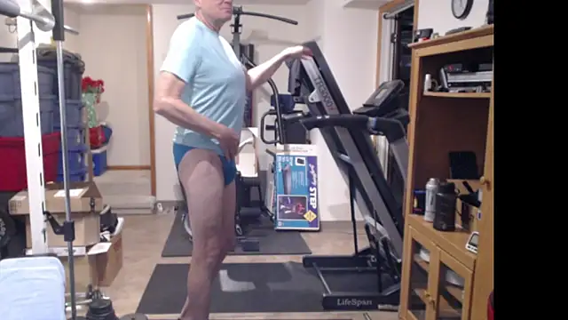 Snapshot of OldFitGuy62 chatting on November 2025 11:21:02 PM OldFitGuy62 online show from November 2025 11:21:02 PM