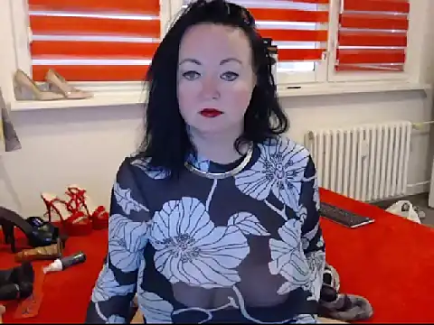 Snapshot of Alexie33 chatting on February 2025 08:40:02 AM Alexie33 online show from February 2025 08:40:02 AM