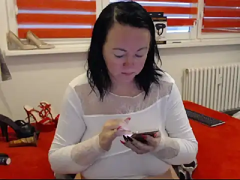 Snapshot of Alexie33 chatting on February 2025 08:18:01 AM Alexie33 online show from February 2025 08:18:01 AM