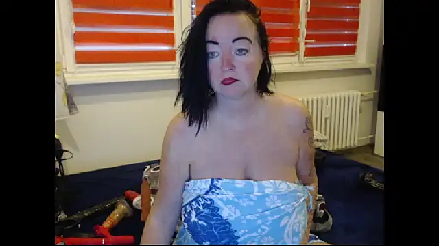 Snapshot of Alexie33 chatting on October 2025 07:06:02 AM Alexie33 online show from October 2025 07:06:02 AM