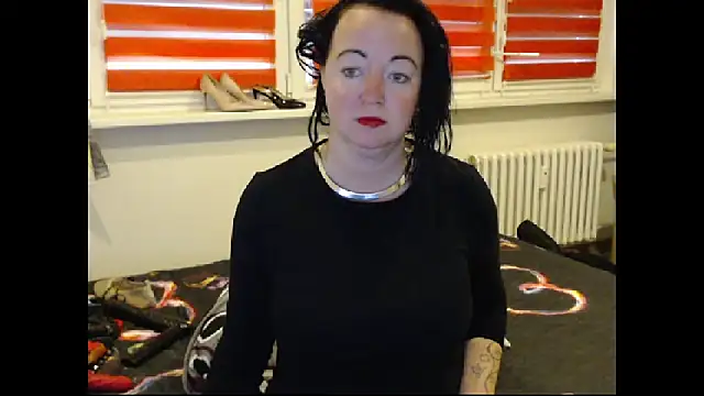 Snapshot of Alexie33 chatting on November 2025 09:09:01 AM Alexie33 online show from November 2025 09:09:01 AM