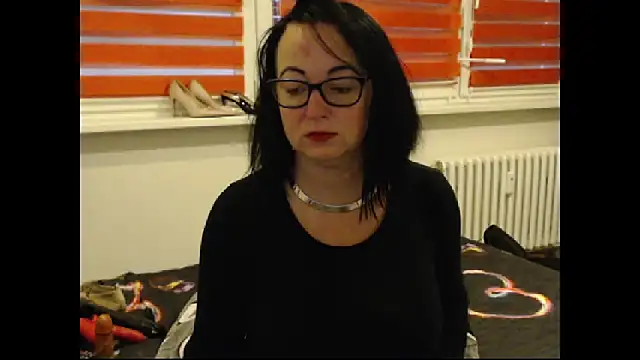 Snapshot of Alexie33 chatting on November 2025 08:56:01 AM Alexie33 online show from November 2025 08:56:01 AM