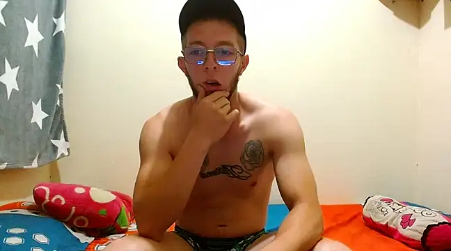 Snapshot of king-Randal chatting on February 2025 05:37:02 AM king-Randal online show from February 2025 05:37:02 AM