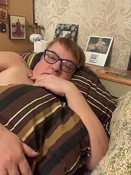 Klio5678 online show from December 2025 09:33:01 PM