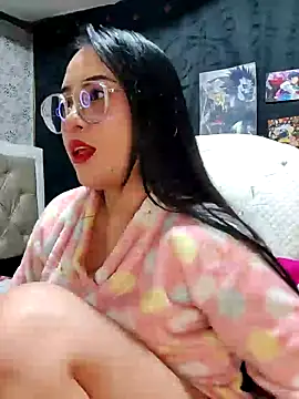 Snapshot of Janna_mnt chatting on December 2024 03:19:02 AM Janna mnt online show from December 2024 03:19:02 AM