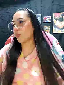 Snapshot of Janna_mnt chatting on December 2024 04:59:02 AM Janna mnt online show from December 2024 04:59:02 AM