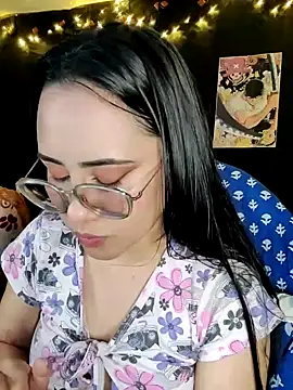 Snapshot of Janna_mnt chatting on January 2025 07:14:02 AM Janna mnt online show from January 2025 07:14:02 AM