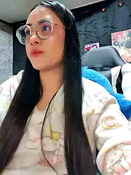 Snapshot of Janna_mnt chatting on February 2025 04:31:01 AM Janna mnt online show from February 2025 04:31:01 AM