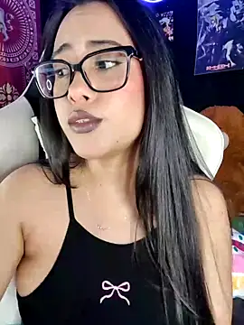 Snapshot of Janna_mnt chatting on April 2026 03:22:02 AM Janna mnt online show from April 2026 03:22:02 AM