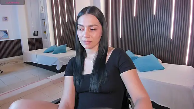 carina rossi online show from September 2025 12:40:02 PM