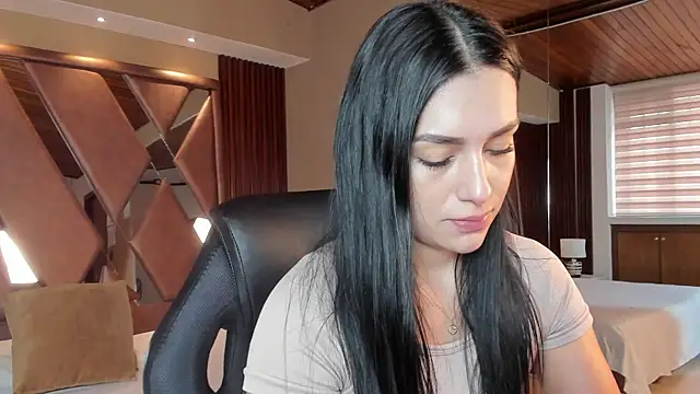 carina rossi online show from October 2025 12:03:01 PM