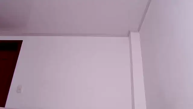 Snapshot of caarlywhitee chatting on September 2025 08:20:02 PM caarlywhitee online show from September 2025 08:20:02 PM