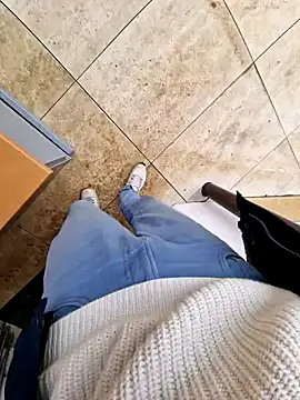 Snapshot of Lorent6969 chatting on January 2025 12:05:02 PM Lorent6969 online show from January 2025 12:05:02 PM