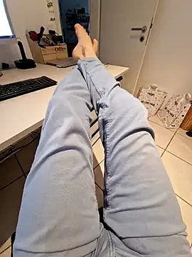 Snapshot of Lorent6969 chatting on February 2025 08:13:02 AM Lorent6969 online show from February 2025 08:13:02 AM