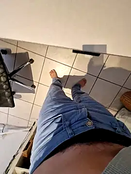 Snapshot of Lorent6969 chatting on February 2025 02:15:02 PM Lorent6969 online show from February 2025 02:15:02 PM