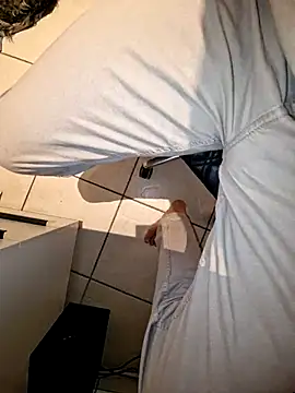 Snapshot of Lorent6969 chatting on March 2025 04:52:01 AM Lorent6969 online show from March 2025 04:52:01 AM