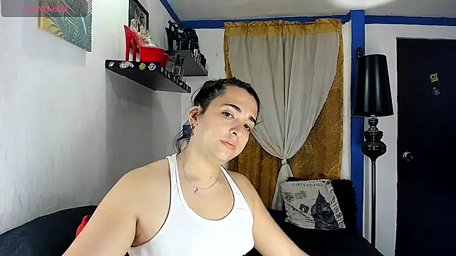 SARAMISHA online show from March 2026 04:47:01 PM