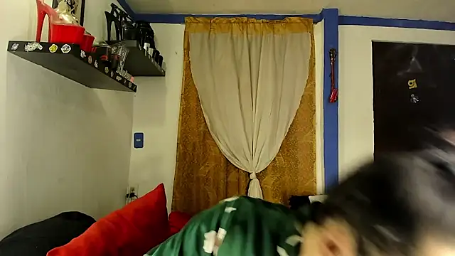 SARAMISHA online show from March 2026 04:43:01 PM