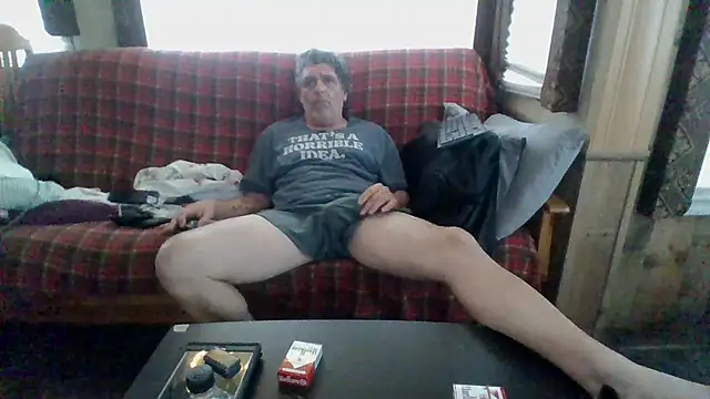 Snapshot of lateniter chatting on January 2026 10:57:02 PM lateniter online show from January 2026 10:57:02 PM