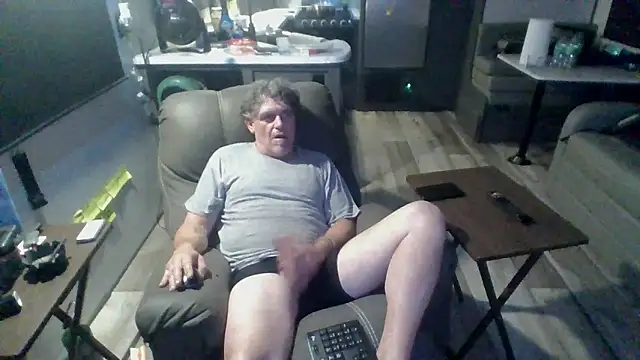 Snapshot of lateniter chatting on March 2026 06:48:02 AM lateniter online show from March 2026 06:48:02 AM