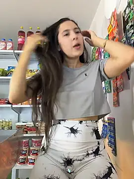 Snapshot of LittleDoll___ chatting on March 2026 12:05:01 PM LittleDoll online show from March 2026 12:05:01 PM