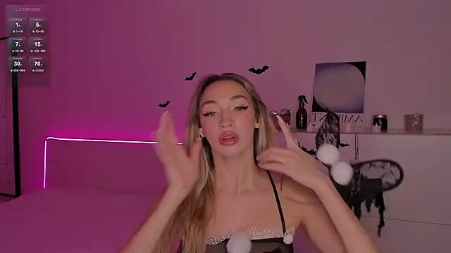 Snapshot of bailey_kat chatting on October 2025 06:42:02 PM bailey kat online show from October 2025 06:42:02 PM