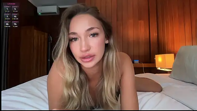 Snapshot of bailey_kat chatting on April 2026 08:29:02 AM bailey kat online show from April 2026 08:29:02 AM