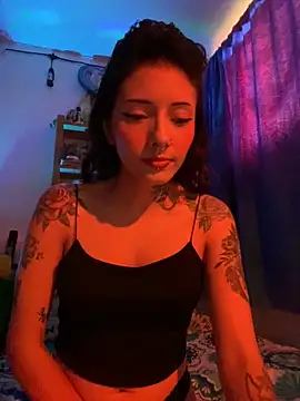 LiliJones  online show from December 2025 06:05:01 PM