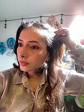 LiliJones  online show from May 2026 01:51:01 PM