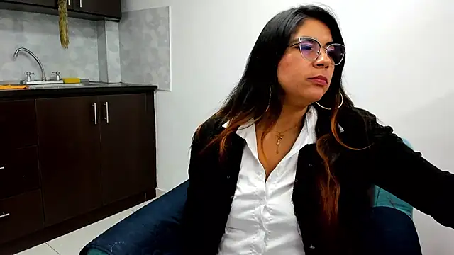 Luna Dumont online show from February 2025 02:13:02 PM