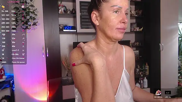 SheilaRyan online show from December 2025 04:52:02 AM